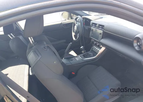 2025 Toyota Gr86 from USA, damaged, VIN JF1ZNBB18S9751832